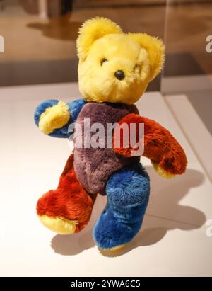 TEDDYBÄRENAUSSTELLUNG MUSEE DES ARTS DECORATIFS PARIS Stockfoto