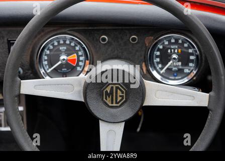 1975 MG Midget Gummistoßstange klassischer britischer Sportwagen Stockfoto