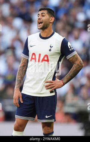 Aktenfoto vom 08/24 von Cristian Romero. Tottenham-Verteidiger Cristian Romero kritisierte den Verein dafür, dass er seine besten Spieler verkauft und die Erlöse nicht ordnungsgemäß reinvestiert habe. Ausgabedatum: Dienstag, 10. Dezember 2024. Stockfoto