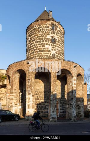 Der Turm der Gereons-Mühle an der Gereonswall, Gebäude der mittelalterlichen Stadtmauer, Köln, Deutschland. Der Gereonsmuehlenturm am Gereonswall, Stockfoto