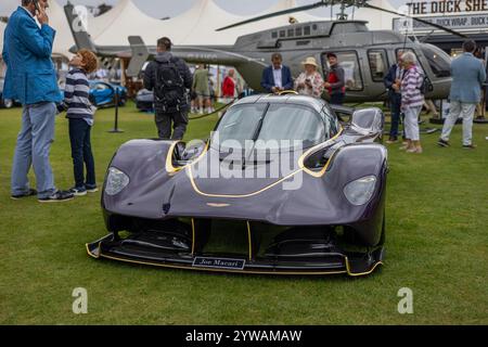 2024 Aston Martin Valkyrie auf der Salon Privé Concours d’Elégance Motorshow im Blenheim Palace. Stockfoto