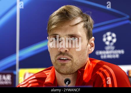 ROTTERDAM - Asger Sorensen von Sparta Prag während einer Pressekonferenz im Kuip vor dem Champions-League-Spiel gegen Feyenoord. ANP MAURICE VAN STEEN Stockfoto