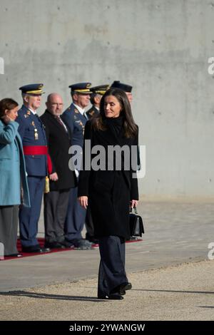 Madrid, Spanien. Dezember 2024. Königin Letizia von Spanien reist am 10. Dezember 2024 nach Italien für einen 3-tägigen Staatsbesuch am Flughafen Adolfo Suarez Madrid Barajas in Madrid, Spanien. Quelle: Album/Alamy Live News Stockfoto