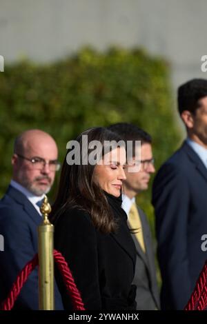 Madrid, Spanien. Dezember 2024. Königin Letizia von Spanien reist am 10. Dezember 2024 nach Italien für einen 3-tägigen Staatsbesuch am Flughafen Adolfo Suarez Madrid Barajas in Madrid, Spanien. Quelle: Album/Alamy Live News Stockfoto