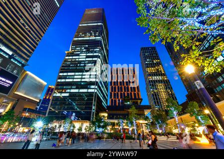 BANGKOK - 6. Dezember 2024 : One Bangkok, ein modernes Wohnimmobilienprojekt von Weltklasse, zusammen mit einem Hotel und IT-Geschäft, ist eine neue Wahrzeichen Stadt Stockfoto