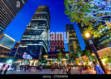 BANGKOK - 6. Dezember 2024 : One Bangkok, ein modernes Wohnimmobilienprojekt von Weltklasse, zusammen mit einem Hotel und IT-Geschäft, ist eine neue Wahrzeichen Stadt Stockfoto