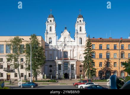 Minsk, Weißrussland - 14. August 2024. Blick auf die Kathedrale der Jungfrau Maria. Stockfoto