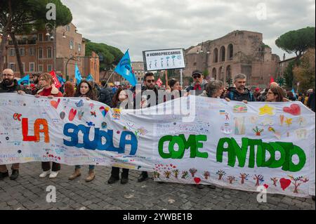 29. November 2024: Rom, Italien: Demonstration der Gewerkschaften der CGIL und der UIL anlässlich des Generalstreiks © Andrea Sabbadini Stockfoto