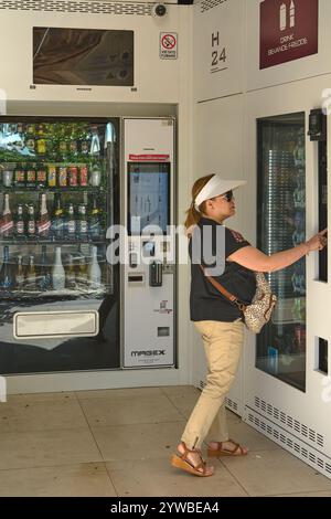 Savona. Italia - 10. Dezember 2024: Stockfoto