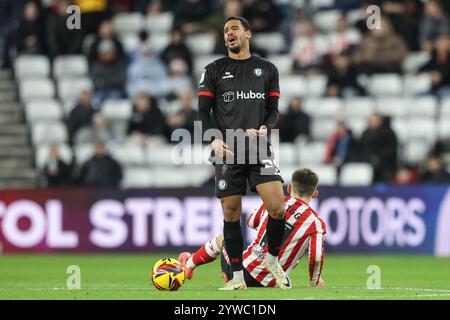 Sunderland, Großbritannien. Dezember 2024. Marcus McGuane von Bristol City reagierte während des Sky Bet Championship Matches Sunderland gegen Bristol City am 10. Dezember 2024 in Sunderland, Großbritannien (Foto: Alfie Cosgrove/News Images) am 10. Dezember 2024 in Sunderland, Großbritannien. (Foto: Alfie Cosgrove/News Images/SIPA USA) Credit: SIPA USA/Alamy Live News Stockfoto