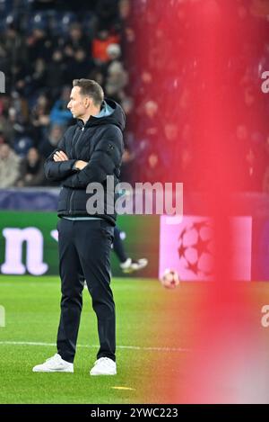 ABD0067 20241210 - SALZBURG - ÖSTERREICH: Cheftrainer Pepijn Lijnders (RBS).am Dienstag, 10. Dezember 2024, während des Champions League Games/Ligaphase/6. Runde zwischen Red Bull Salzburg und Paris St. Germain in Salzburg. - Foto: APA/BARBARA GINDL - 20241210 PD12760 Credit: APA-PictureDesk/Alamy Live News Stockfoto