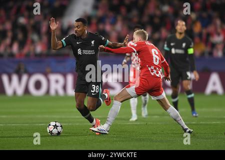 Girona, Esp. Dezember 2024. GIRONA FC-LIVERPOOL FC am 10. Dezember 2024 während des Spiels der UEFA Champions League 2024/25 League zwischen Girona FC und Liverpool FC im Stadtstadion Montilivi in Girona, Spanien. Quelle: Rosdemora/Alamy Live News Stockfoto