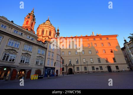 Nikolaikirche (Malostransky Chram sv. Mikulase) in Kleinstadt, Prag Tschechisch (Praha, Tschechien) Stockfoto