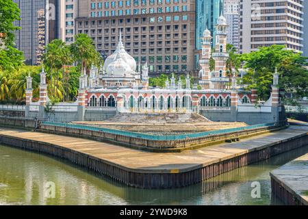 Jamek Moschee am Zusammenfluss von Klang und Gombak River Stockfoto