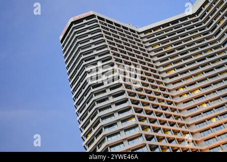 Bangkok, Thailand, 21. November 2024: Blick auf das 5-Sterne Royal Orchid Sheraton Hotel und die Türme Stockfoto