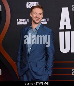 Das Mitglied Boyd Holbrook besucht am Dienstag, den 10. Dezember 2024 die Premiere des biographischen Dramas A Complete Unknown im Dolby Theatre in der Hollywood-Sektion von Los Angeles. Handlung: A Complete Unknown spielt in der einflussreichen New Yorker Musikszene der frühen 60er Jahre und folgt dem kometenhaften Aufstieg des 19-jährigen Minnesota-Musikers Bob Dylan als Folk-Sänger in Konzerthallen und an die Spitze der Charts. Seine Songs und Mystik wurden zu einer weltweiten Sensation, die in seiner bahnbrechenden Performance auf dem Newport Folk Festival 1965 gipfelte. Foto von Jim Ruymen/UPI Stockfoto