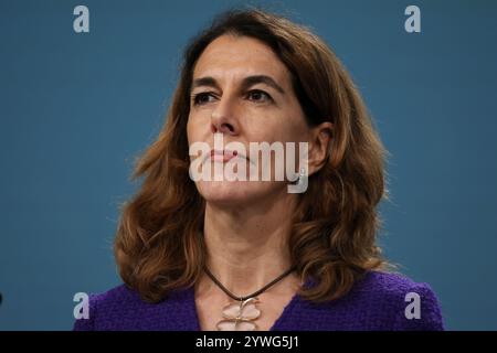 Brüssel, Belgien Dezember 2024. Paula Pinho, Chefsprecherin der Europäischen Kommission während eines Pressebriefings am 11. Dezember 2024 in Brüssel, Belgien. Quelle: ALEXANDROS MICHAILIDIS/Alamy Live News Stockfoto