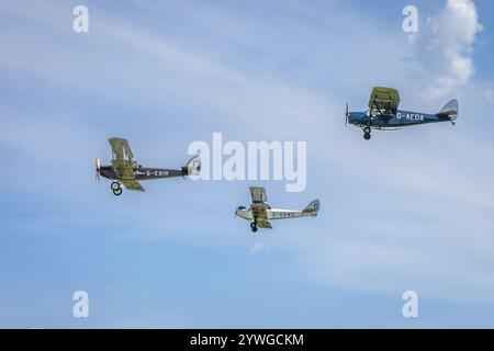 De Havilland DH.51, de Havilland DH.60X Moth & de Havilland Puss Moth, die auf der Best of British Air Show in Shuttleworth stattfinden. Stockfoto