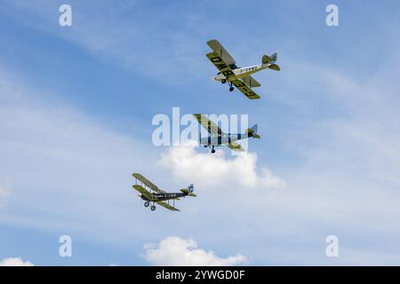 De Havilland DH.51, de Havilland DH.60X Moth & de Havilland Puss Moth, die auf der Best of British Air Show in Shuttleworth stattfinden. Stockfoto