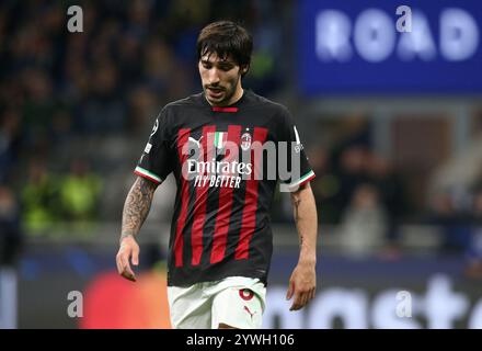 Mailand, Italien. Mai 2023. Foto Spada/LaPresse 16 Maggio 2023 - Milano, Italia - Sport, calcio - FC Internazionale vs AC Milan - Champions League Halbfinale Ritorno - Stadio Giuseppe Meazza San Siro. Nella Foto : Sandro TONALi (AC Milan) 16. Mai 2023 Mailand, Italien - Sport, calcio - FC Internazionale vs AC Milan - Champions League Halbfinale zweites Leg - San Siro Stadium. Im Bild: Sandro TONALi (AC Milan) Credit: LaPresse/Alamy Live News Stockfoto