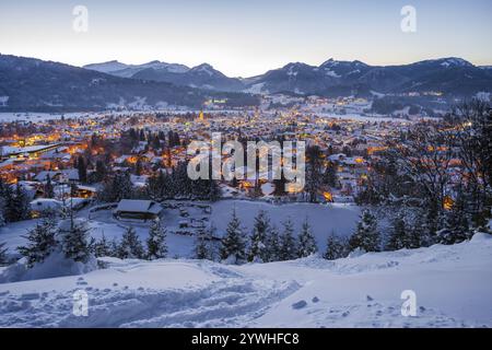 Winter in Oberstdorf, Oberallgaeu, Allgäuer Alpen, Allgäuer, Bayern, Deutschland, Europa Stockfoto