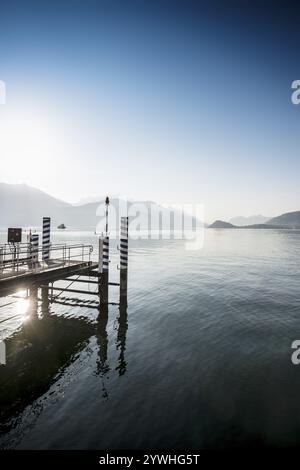 Seepromenade, Morgenstimmung, Frühling, Menaggio, Provinz Como, Comer See, Comer See, Lombardei, Italien, Europa Stockfoto