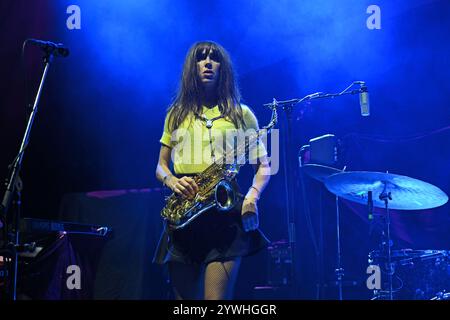 UK. Dezember 2024. LONDON, ENGLAND – 10. DEZEMBER: ABI Harding von „The Zutons“ trat am 10. Dezember 2024 in London auf. CAP/MAR © MAR/Capital Pictures Credit: Capital Pictures/Alamy Live News Stockfoto