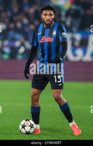 Bergamo, Italien. Dezember 2024. Ederson Jose dos Santos Lourenco da Silva von Atalanta BC in Aktion während der Phase der UEFA Champions League 2024/25 - Matchday 6 Fußballspiel zwischen Atalanta BC und Real Madrid CF im Gewiss Stadium Credit: dpa/Alamy Live News Stockfoto