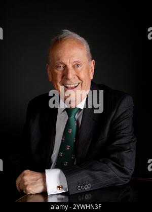 Gyles Brandret beim Oldie Literary Lunch 12/24 Stockfoto