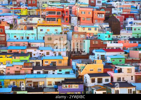 Gamcheon Culture Village farbenfroher Bezirk in Busan, Südkorea. Stockfoto