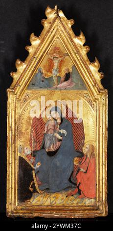 Jungfrau und Kind verehrt von den Heiligen Maria Magdalena und Nicolas von Bari; Christus gekreuzigt mit der Jungfrau und dem Heiligen Johannes dem Evangelisten. Sano di Pietro. 1400er Jahre Tempera und Gold auf Holz. Stockfoto