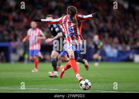 MADRID, SPANIEN - 11. Dezember: Rodrigo Riquelme von Atletico de Madrid im Spiel der UEFA Champions League 2024/25 zwischen Atletico de Madrid und Slovan Bratislava im Riyadh Air Metropolitano Stadion. (Foto: Guillermo Martinez) Stockfoto