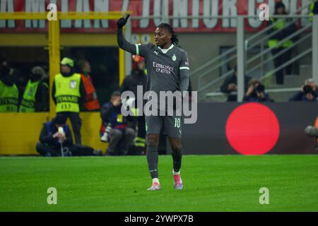 Mailand, Italien. Dezember 2024. Champions League, Tag 6, Stadio Giuseppe Meazza, Mailand, Mailand - Stella Rossa, auf dem Foto: Exultation Leao während des AC Mailand vs FK Crvena Zvezda, UEFA Champions League Fußballspiel in Mailand, Italien, 11. Dezember 2024 Credit: Independent Photo Agency/Alamy Live News Stockfoto