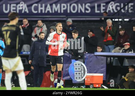 Rotterdam, Niederlande. Dezember 2024. ROTTERDAM, 11.12.2024, Stadion de Kuip, UEFA Champions League Fußball, 2024/2025, Feyenoord - Sparta Praag. Feyenoord-Spieler Thomas Beelen Credit: Pro Shots/Alamy Live News Stockfoto