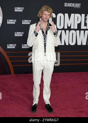 10. Dezember 2024, Hollywood, Kalifornien, USA: YUNG GRAVY nimmt an der Weltpremiere von „A Complete Unknown“ Teil. (Credit Image: © Billy Bennight/ZUMA Press Wire) NUR REDAKTIONELLE VERWENDUNG! Nicht für kommerzielle ZWECKE! Stockfoto