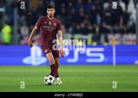Turin, Italien. Dezember 2024. Ruben Dias vom FC Manchester City in Aktion während des MD6-Spiels der UEFA Champions League 2024/25 zwischen Juventus und Manchester City am 11. Dezember 2024 im Allianz Stadium in Turin. Quelle: Marco Canoniero/Alamy Live News Stockfoto