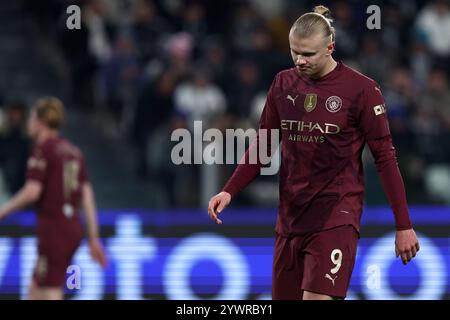Turin, Italien. Dezember 2024. Erling Haaland vom FC Manchester City sieht beim Spiel der UEFA Champions League 2024/25 Phase MD6 zwischen Juventus und Manchester City am 11. Dezember 2024 im Allianz Stadium in Turin, Italien, niedergeschlagen aus. Quelle: Marco Canoniero/Alamy Live News Stockfoto