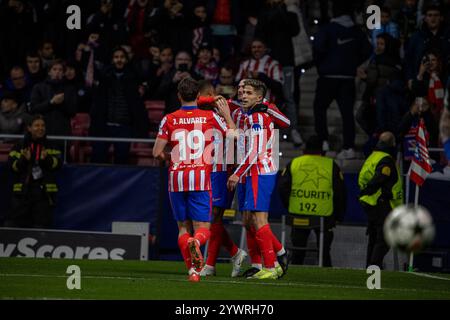 Madrid, Spanien. Dezember 2024. Atletico de Madrid besiegte Slovan Bratislava 3-1 in der sechsten Runde der Gruppenphase der UEFA Champions League, die heute Abend im Estadio Metropolitano in Madrid ausgetragen wurde. Quelle: D. Canales Carvajal/Alamy Live News Stockfoto