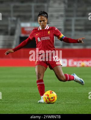 Taylor Hinds of Liverpool in Aktion während des Women's League Cup - Gruppenphase - Gruppe A Liverpool Women/Everton Women im St Helens Stadium, St Helens, Vereinigtes Königreich, 11. Dezember 2024 (Foto: Craig Thomas/News Images) in , am 12.11.2024. (Foto: Craig Thomas/News Images/SIPA USA) Stockfoto