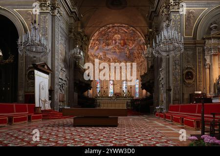 Ferrara, Italien - 8. Mai 2024: Das letzte Urteil von Bastianino über die Apsis der Kathedrale von Ferrara, Basilica Cattedrale di San Giorgio, Ferrara, Italien Stockfoto