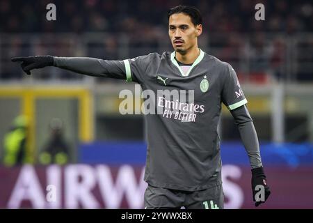 Mailand, Italie. Dezember 2024. Tijjani REIJNDERS vom AC Mailand während des Fußballspiels UEFA Champions League, League Phase MD6 zwischen AC Mailand und Crvena Zvezda am 11. Dezember 2024 im San Siro Stadion in Mailand, Italien - Foto Matthieu Mirville (F Bertani)/DPPI Credit: DPPI Media/Alamy Live News Stockfoto