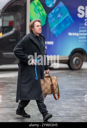 London, Großbritannien. Dezember 2024. Jonathan Ross sah außerhalb von Global Radio Credit: Richard Lincoln/Alamy Live News Stockfoto