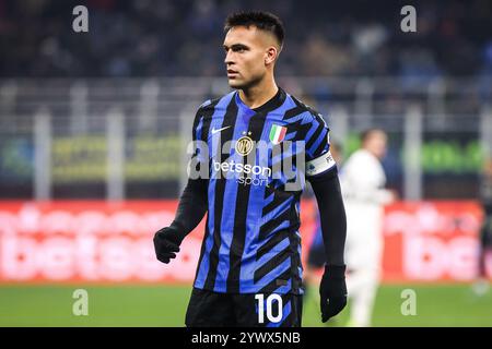 Mailand, Italie. Dezember 2024. Lautaro MARTINEZ von Inter Mailand während des italienischen Meisterschaftsspiels Serie A zwischen dem FC Internazionale und Parma Calcio am 6. Dezember 2024 im Giuseppe Meazza Stadion in Mailand, Italien - Foto Matthieu Mirville (F Bertani)/DPPI Credit: DPPI Media/Alamy Live News Stockfoto