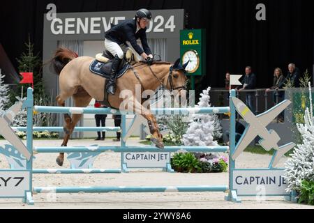 Genf, Schweiz. Dezember 2024. Gaetan Joliat (SUI) fährt Just Special VK während des CHI Genève Prix Swiss Wine Genève im Palexpo in Genève. Credit: Patrick Dancel/SIPA USA Credit: SIPA USA/Alamy Live News Stockfoto