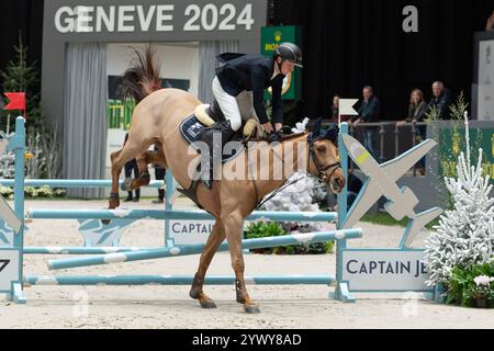 Genf, Schweiz. Dezember 2024. Gaetan Joliat (SUI) fährt Just Special VK während des CHI Genève Prix Swiss Wine Genève im Palexpo in Genève. Credit: Patrick Dancel/SIPA USA Credit: SIPA USA/Alamy Live News Stockfoto