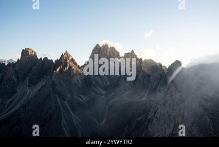 Panoramablick vom Aussichtspunkt Cadini di Misurini im Tre Cime Park in den italienischen Dolomiten Stockfoto