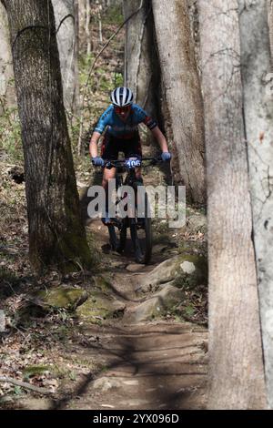 XCO-Rennen für Damen im WindRock Bicycle Park in Oliver Springs, Tennessee, USA. Stockfoto