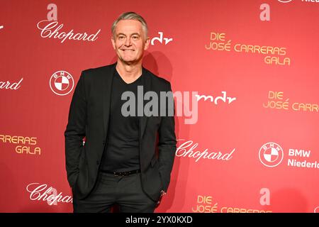 Leipzig - Spendengala im Kampf gegen Leukämie: Dutzende Sterne bei der 30. JosÃ Carreras Gala 12.12.2024 ab 18 Uhr Leipzig, Media City Leipzig Fotograf: EHL Media/Dietmar Thomas im Foto: Robert Lohr, Schauspieler am Donnerstag überträgt der MDR ab 20,15 Uhr live aus Leipzig die 30. JosÃ Carreras Gala. Gastgeber und Stifter JosÃ Carreras wird in seiner großen Vision Leukämie muss heilbar werden. Immer und bei jedem wieder von prominenten internationale und nationale Künstlerfreunden unterstützt. Gemeinsam mit Gastgeber JosÃ Carreras werden auch in diesem Jahr die TV-Moderatoren und Botschafter Stockfoto