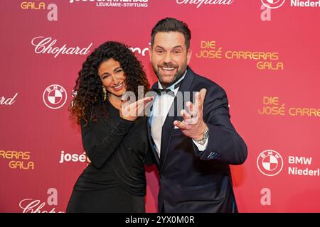 Leipzig - Spendengala im Kampf gegen Leukämie: Dutzende Sterne bei der 30. JosÃ Carreras Gala 12.12.2024 ab 18 Uhr Leipzig, Media City Leipzig Fotograf: EHL Media/Dietmar Thomas im Foto: Marwa Eldessouky, Moderatorin und Matthias Killing, Moderator am Donnerstag überträgt der MDR ab 20,15 Uhr live aus Leipzig die 30. JosÃ Carreras Gala. Gastgeber und Stifter JosÃ Carreras wird in seiner großen Vision Leukämie muss heilbar werden. Immer und bei jedem wieder von prominenten internationale und nationale Künstlerfreunden unterstützt. Gemeinsam mit Gastgeber JosÃ Carreras werden auch in diesem Jahr Stockfoto