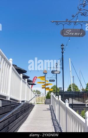 Fahren Sie nach Paris für das Weekend Cafe, Charles Street, Kaiapoi, Canterbury, South Island, Neuseeland Stockfoto